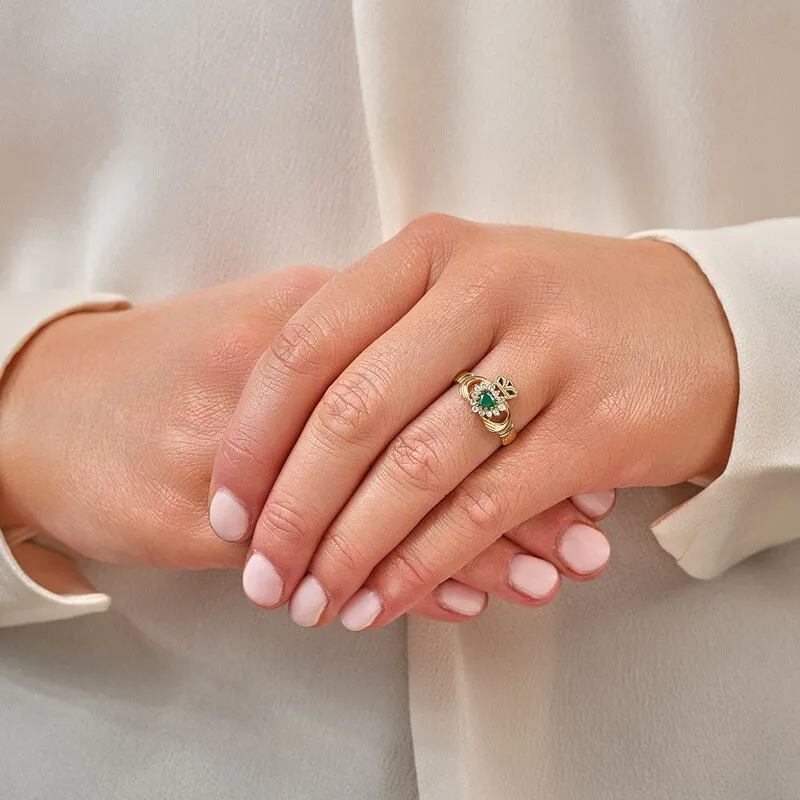 10k Gold Claddagh Ring With Green Agate Heart Photo 2 