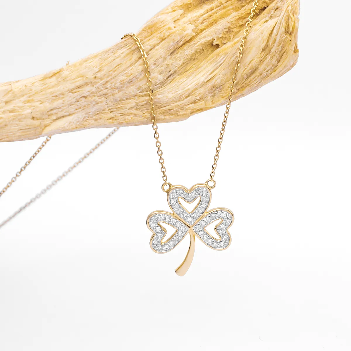 14k Gold Diamond Shamrock Necklace Photo 2 