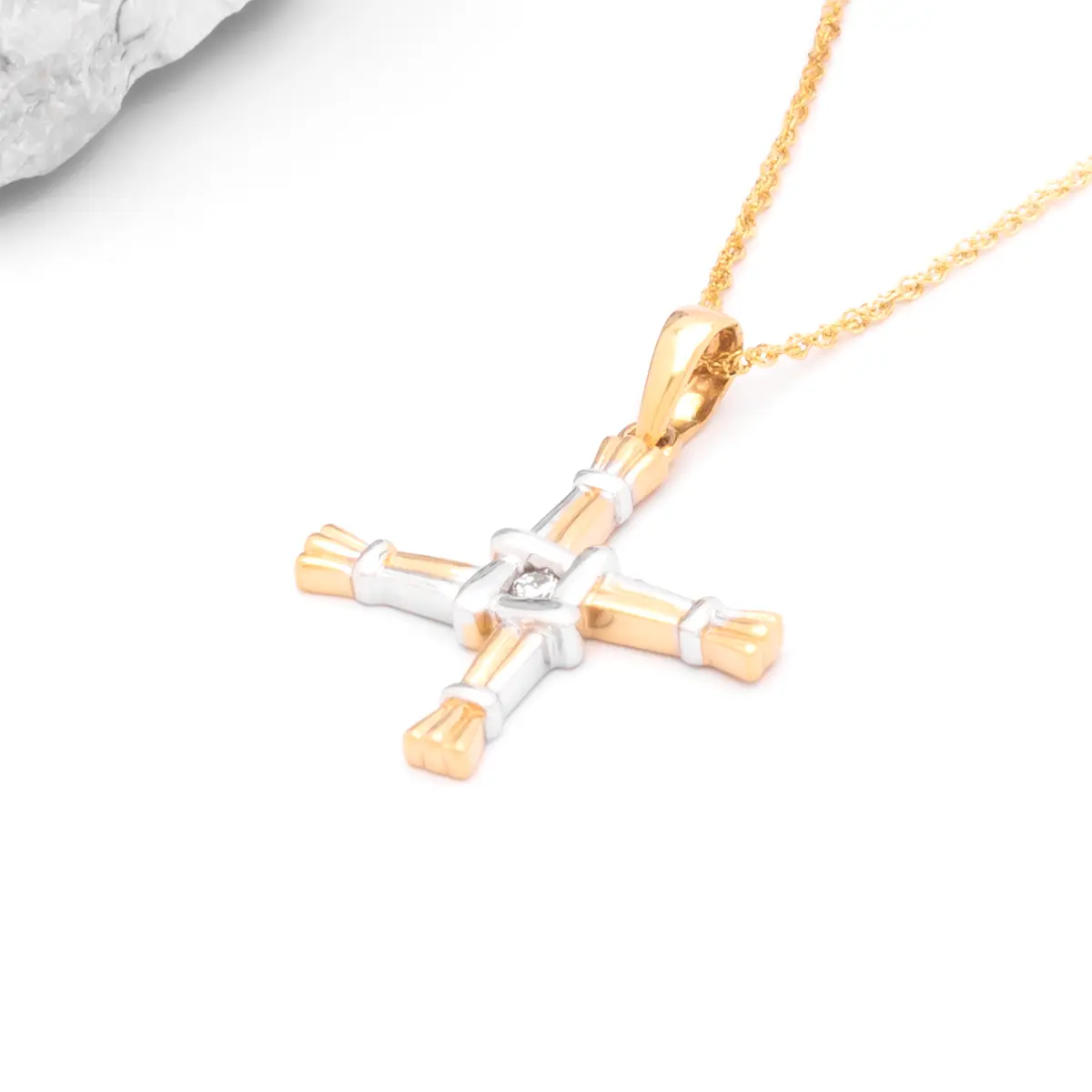 St Brigids Cross Pendant in Two Tone Gold Photo 4 